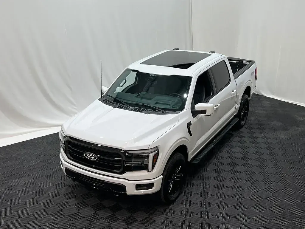 Neu Ford V8 Lariat 405 PS (297 kW) 2026 Weiß SUV