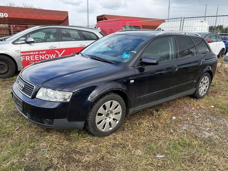 Gebraucht Audi A4 S-Line 102 PS (75 kW) 2002 Blau Kombi