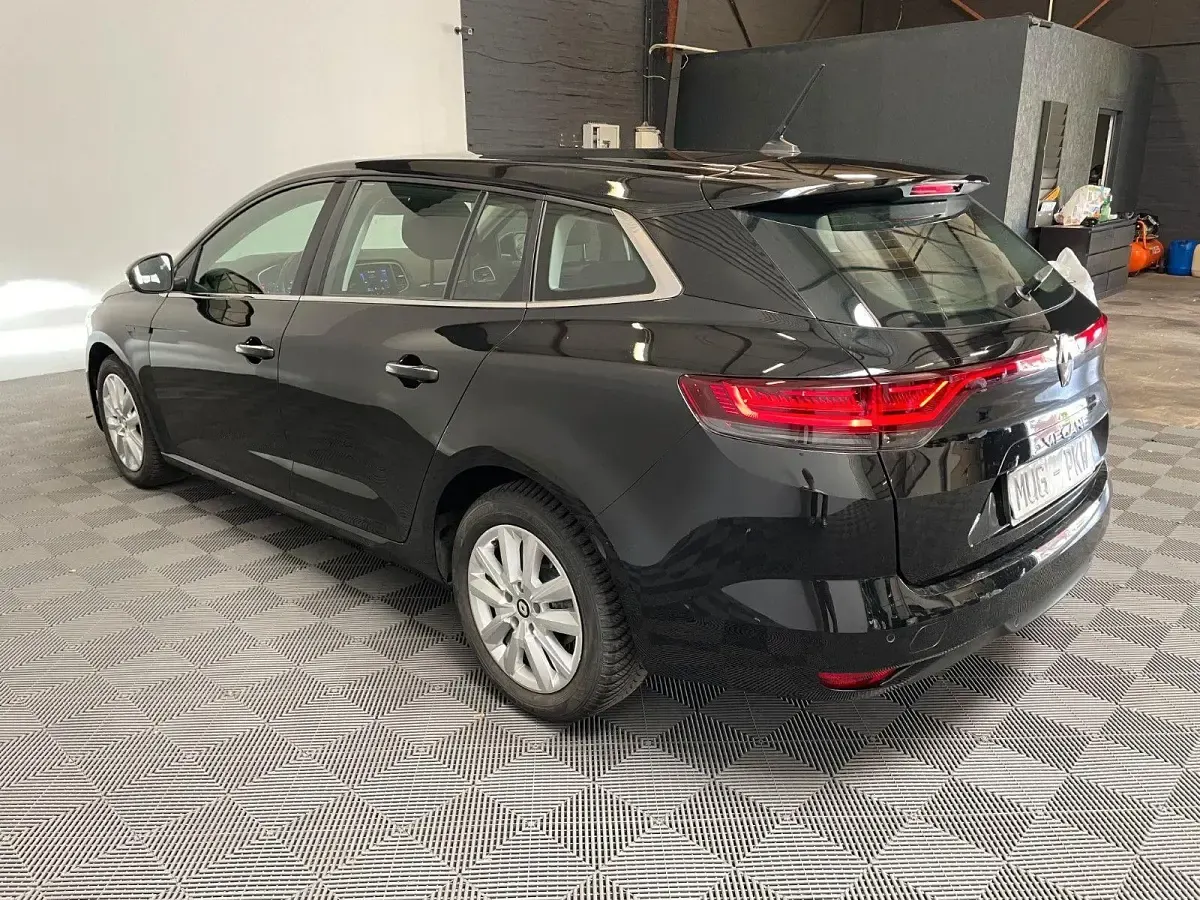 Gebraucht Renault Mégane GrandTour Equilibre 116 PS (85 kW) 2023 Schwarz Kombi