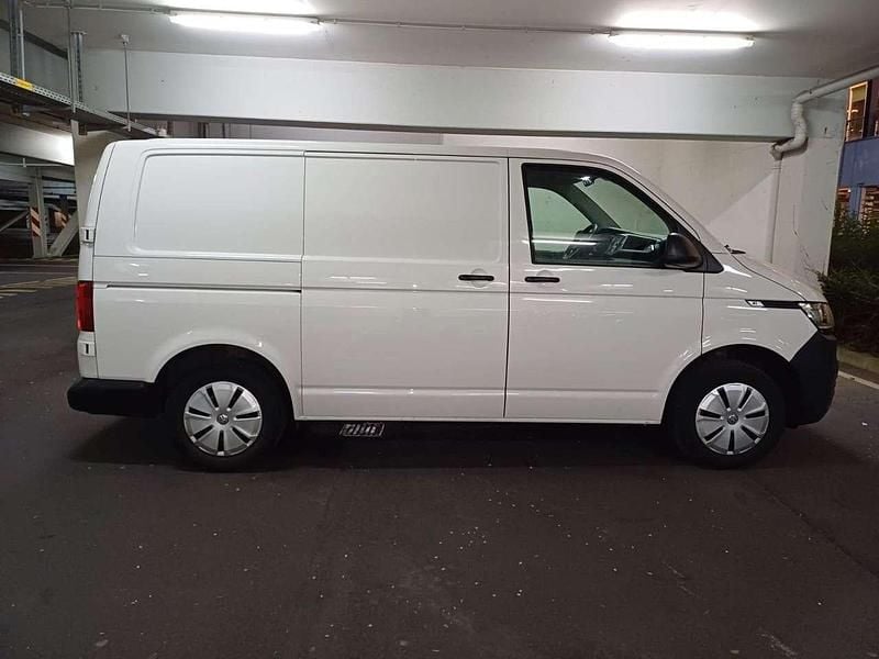 Gebraucht VW Transporter 110 PS (80 kW) 2021 Candyweiß Van