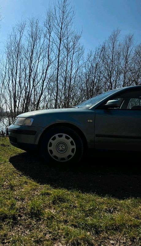 Gebraucht VW Passat 101 PS (74 kW) 1999 Grün Limousine