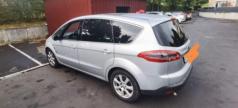 Schwarz Gebraucht 2015 Ford S-MAX Business Edition Van / Kleinbus | 6.600 € (Fairer Preis) - Bild 1/4
