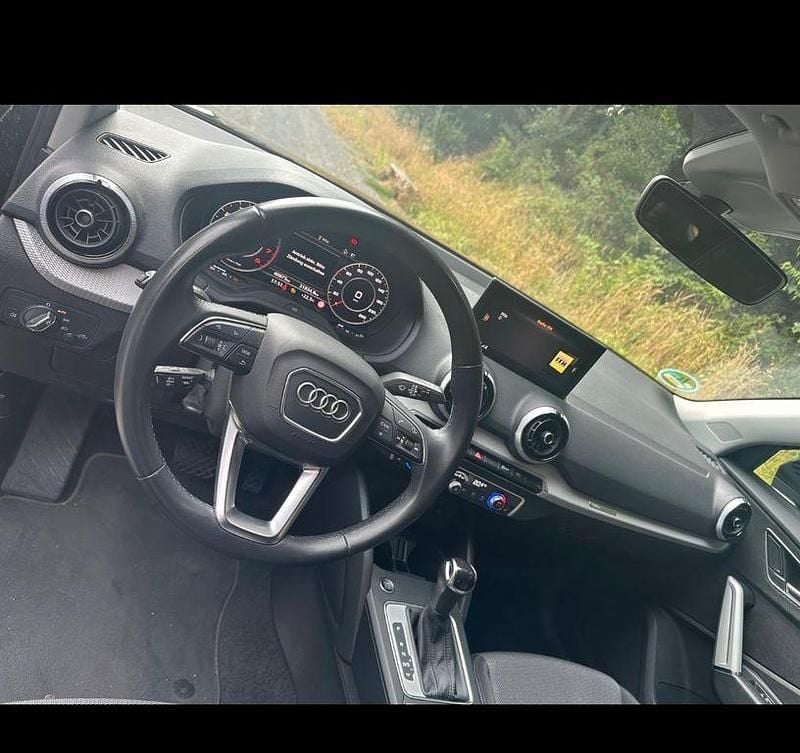 Gebraucht Audi Q2 Advanced 150 PS (110 kW) 2022 Schwarz SUV