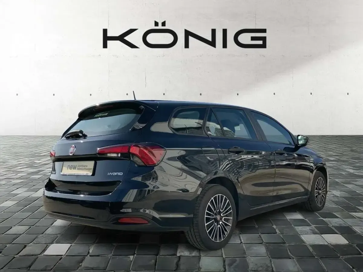 Gebraucht Fiat Tipo Cross 131 PS (96 kW) 2023 New nero Limousine