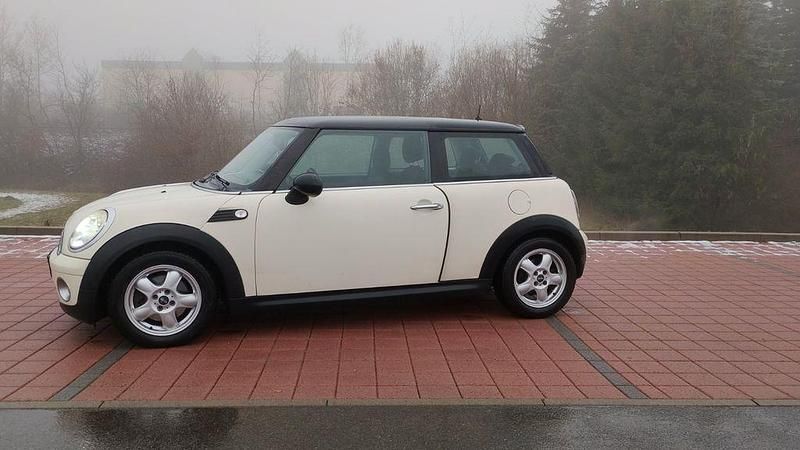 Usata Mini Cooper 120 CV (88 kW) 2008 Beige Utilitaria