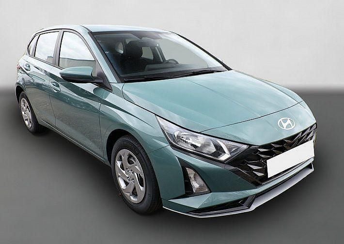 Neu Hyundai i20 Select 90 PS (66 kW) 2025 Grün Limousine