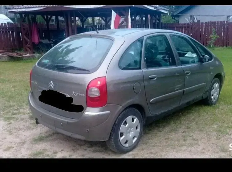 Gebraucht Citroën Xsara Picasso 90 PS (66 kW) 2010 Grau Van / Kleinbus