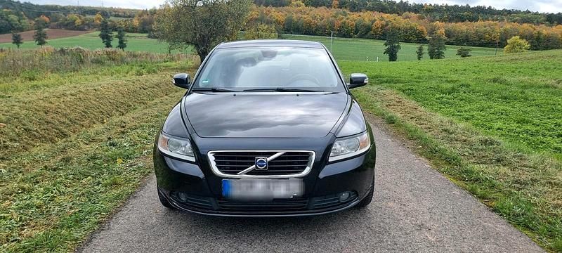 Schwarz Gebraucht 2009 Volvo S40 Limousine | 2.350 € (Guter Preis) - Bild 1/4
