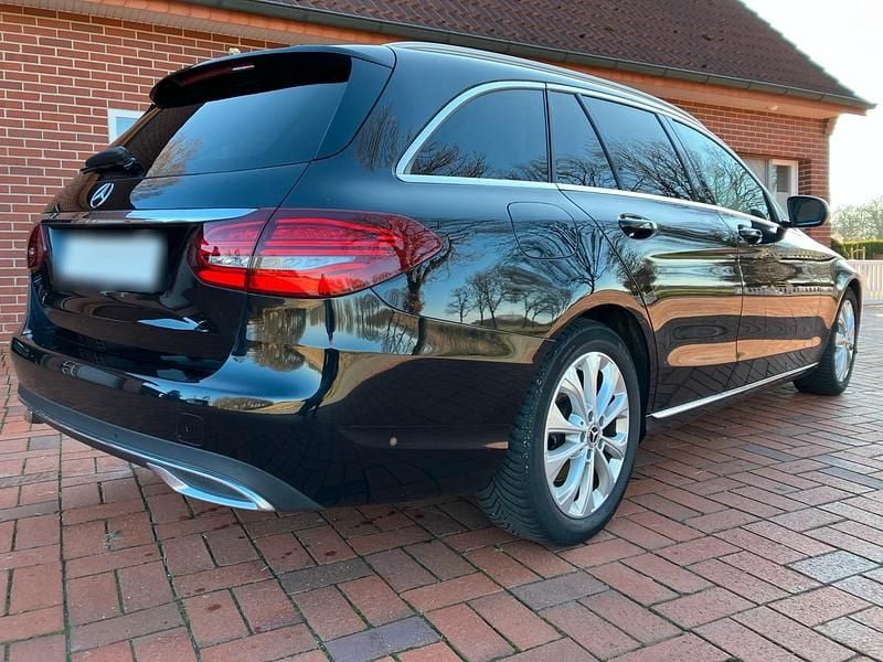 Gebraucht Mercedes C220 Exclusive 194 PS (142 kW) 2019 Schwarz Kombi