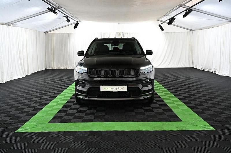 Gebraucht Jeep Compass Summit 131 PS (96 kW) 2025 Schwarz SUV