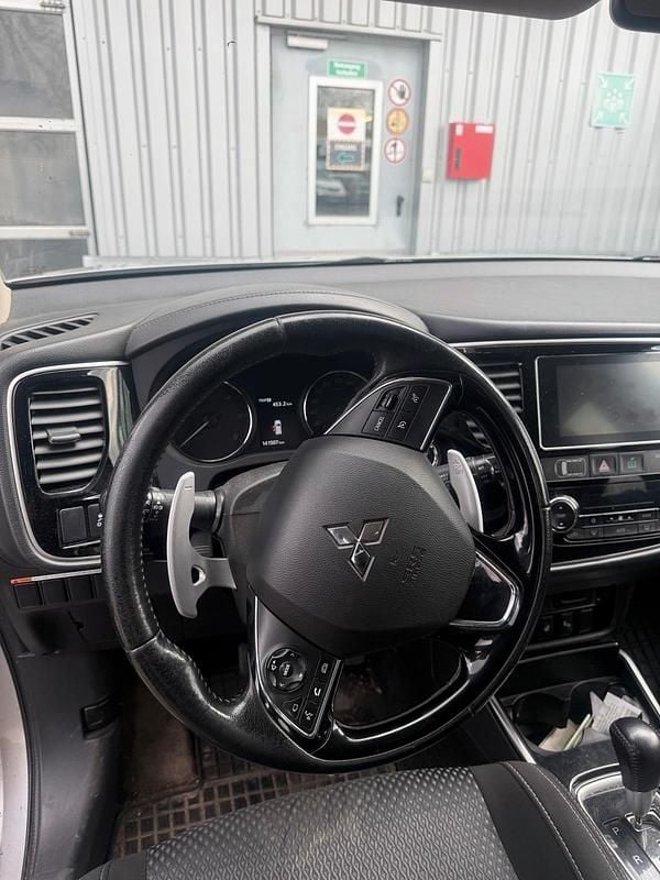 Gebraucht Mitsubishi Outlander Top 150 PS (110 kW) 2018 Grau SUV