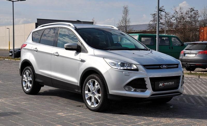 Gebraucht Ford Kuga Style 140 PS (102 kW) 2013 Silber SUV