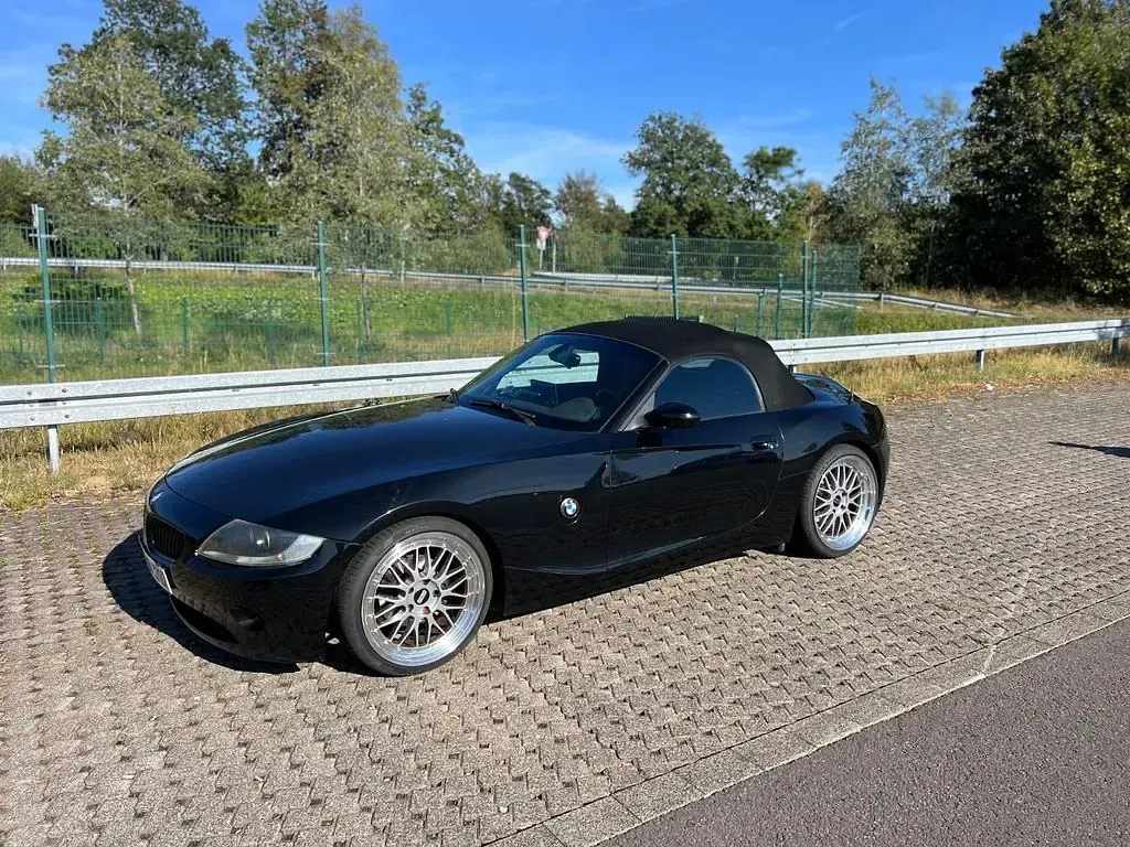 Gebraucht BMW Z4 Performance 192 PS (141 kW) 2005 Schwarz Cabrio
