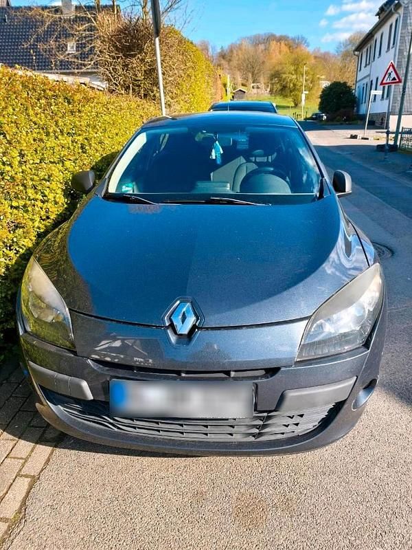 Gebraucht Renault Mégane III 2011 Grau Limousine