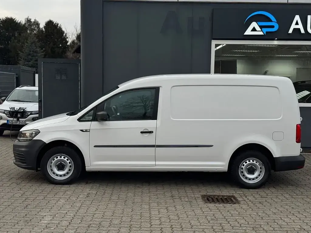 Second-hand VW Caddy 102 CP (75 kW) 2020 Alb Monovolum