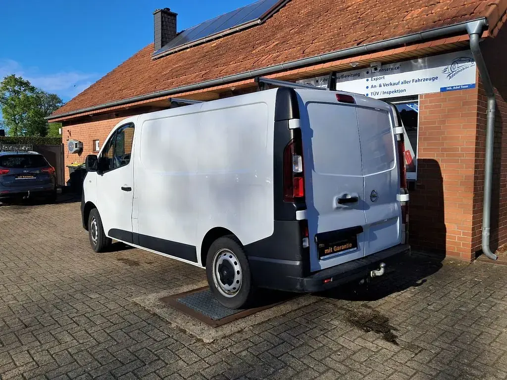 Second-hand Opel Vivaro 95 CP (69 kW) 2019 Alb Monovolum