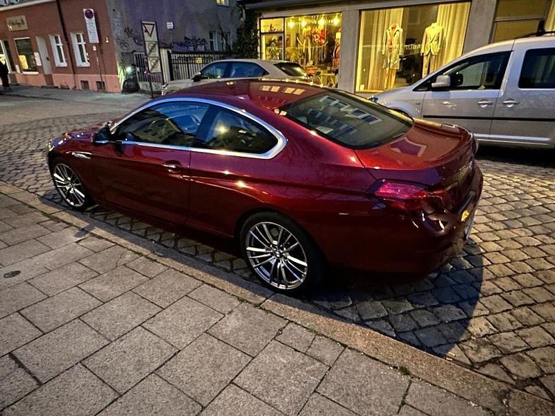 Gebraucht BMW 640 Sport Line 320 PS (235 kW) 2011 Rot Coupé