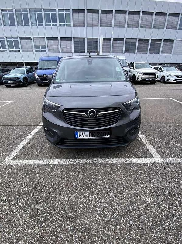 Gebraucht Opel Combo Edition 131 PS (96 kW) 2020 Van / Kleinbus