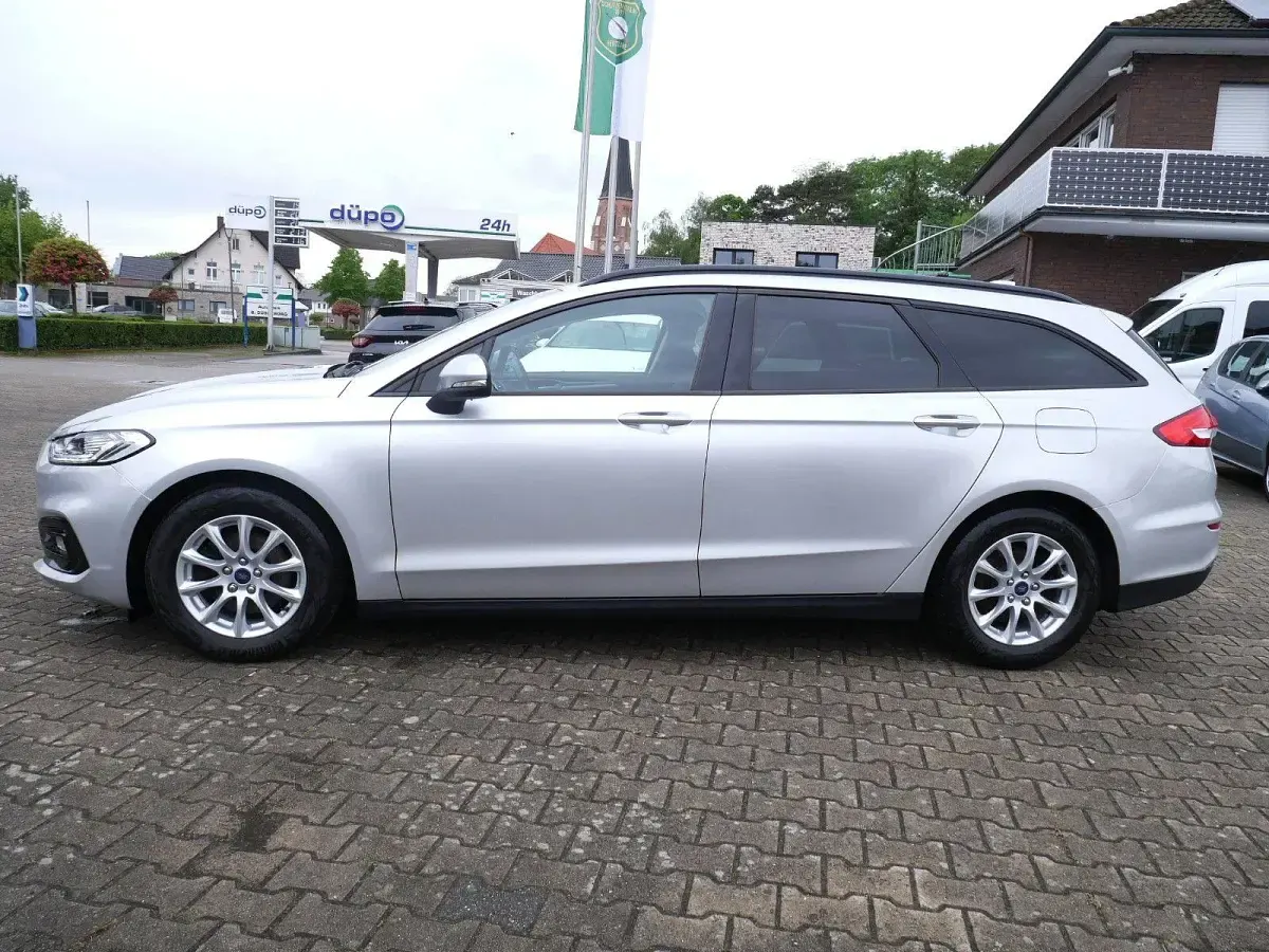 Gebraucht Ford Mondeo 150 PS (110 kW) 2020 Polarsilber metallic Kombi