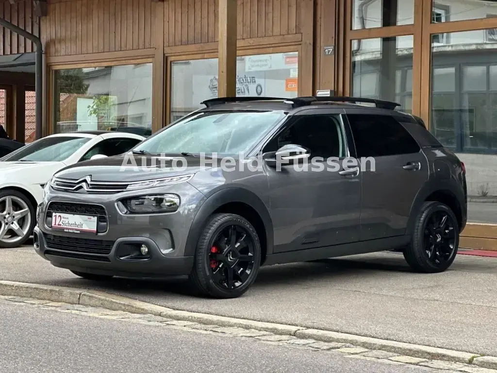 Używany Citroën C4 Shine 131 KM (96 kW) 2018 Szary SUV