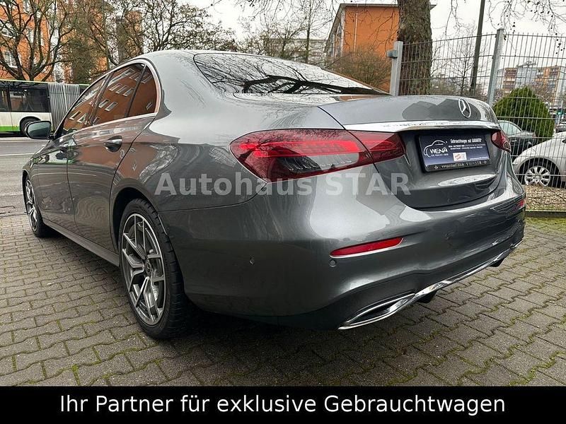 Gebraucht Mercedes E220 AMG line 194 PS (142 kW) 2020 Grau Limousine
