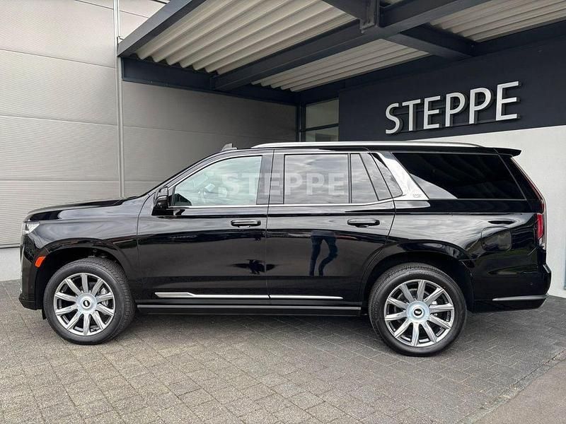 Neu Cadillac Escalade 426 PS (313 kW) 2025 Schwarz SUV