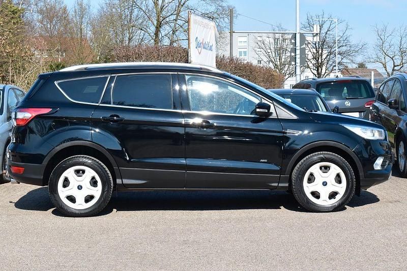 Gebraucht Ford Kuga Cool & Connect 179 PS (131 kW) 2018 Schwarz SUV