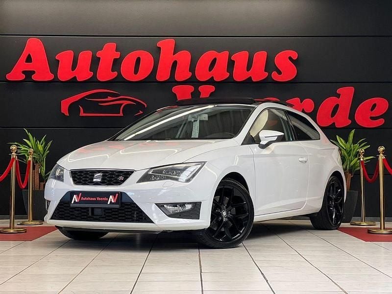 Weiß Gebraucht 2014 Seat Leon SC FR Kleinwagen | 15.590 € (Teuer) - Bild 1/4