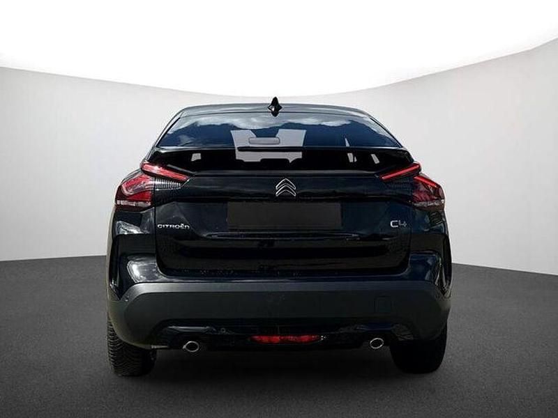 Gebraucht Citroën C4 PureTech 131 PS (96 kW) 2024 Lackierung schwarz perla nera/typ aussenverkleidung metalliclackierung SUV