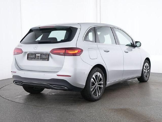 Gebraucht 2024 Mercedes B250e Van / Kleinbus | 32.970 € (Guter Preis) - Bild 1/4