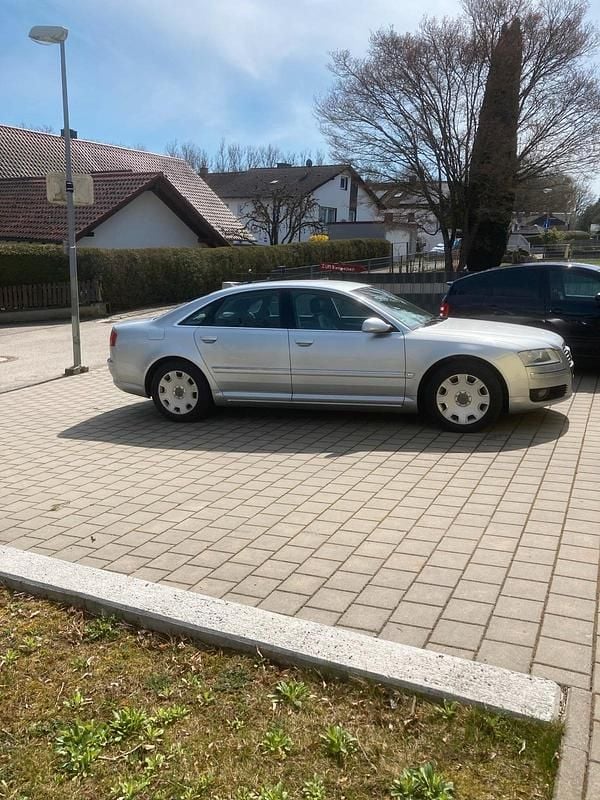 Second-hand Audi A8 232 CP (170 kW) 2007 Argintiu Berlinǎ