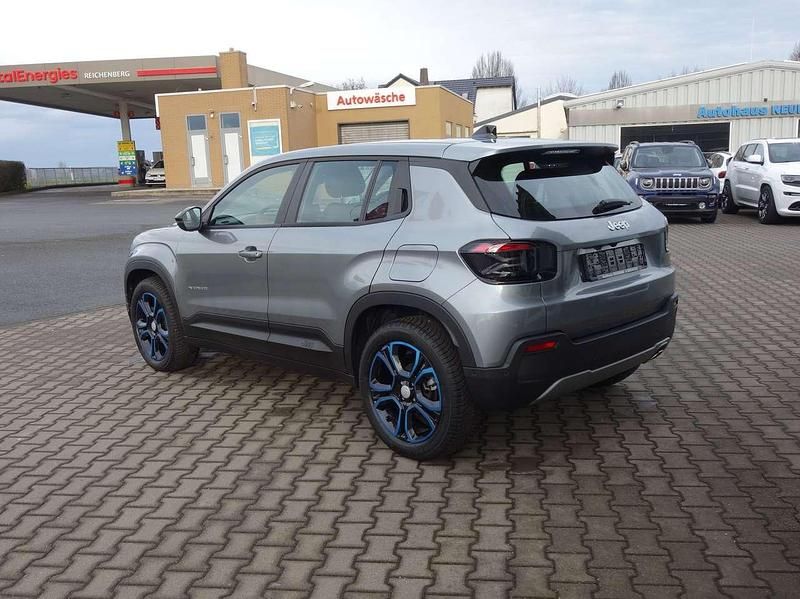 Gebraucht Jeep Avenger Altitude 101 PS (74 kW) 2023 Met grey evoluzione (vr519/a) SUV