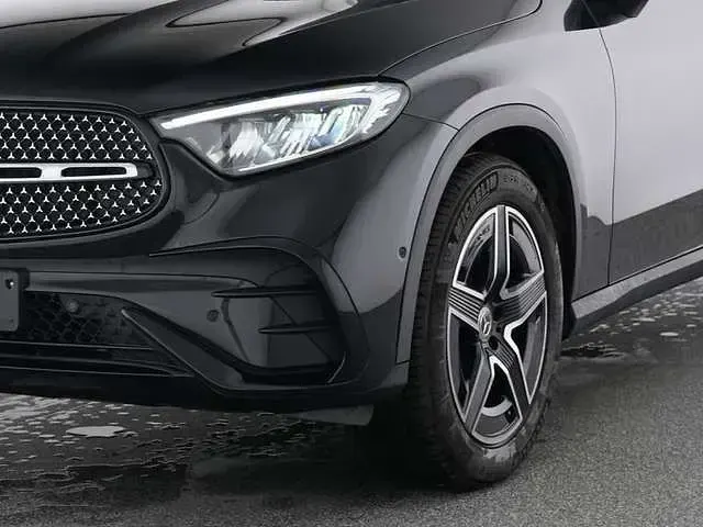Gebraucht Mercedes 200 AMG 204 PS (150 kW) 2025 SUV