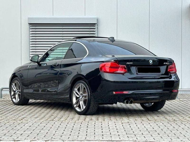 Gebraucht BMW 230 Sport Line 252 PS (185 kW) 2018 Schwarz Coupé