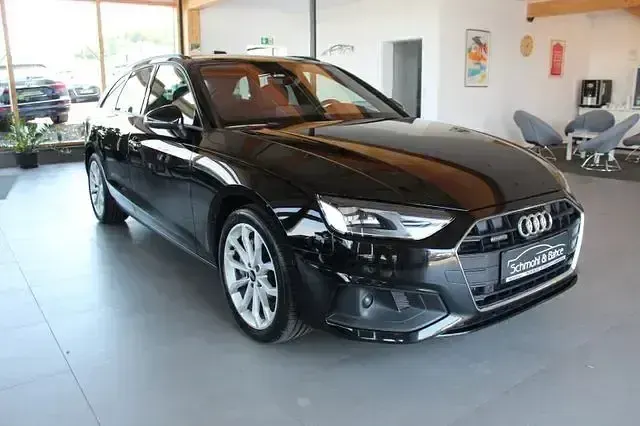 Gebraucht Audi A4 Sport 204 PS (150 kW) 2024 Brillantschwarz Kombi