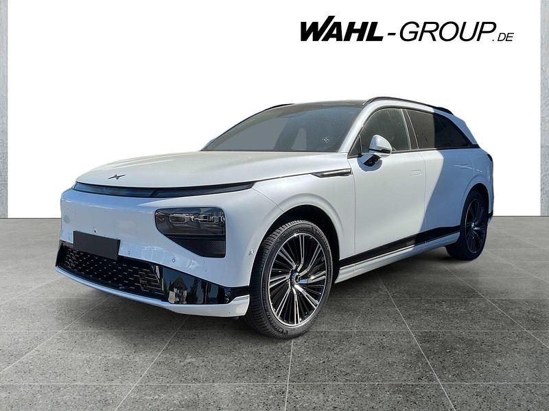 Weiß Neu 2025 XPENG G9 AWD Performance SUV | 78.220 € (Teuer) - Bild 1/4