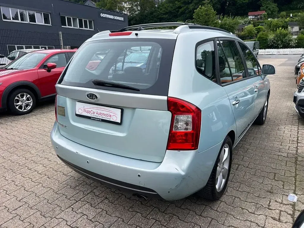 Gebraucht Kia Carens EX 144 PS (105 kW) 2007 Blau Van / Kleinbus