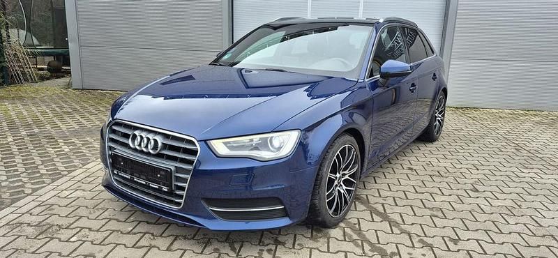 Gebraucht Audi A3 Ambiente 122 PS (89 kW) 2014 Blau Limousine