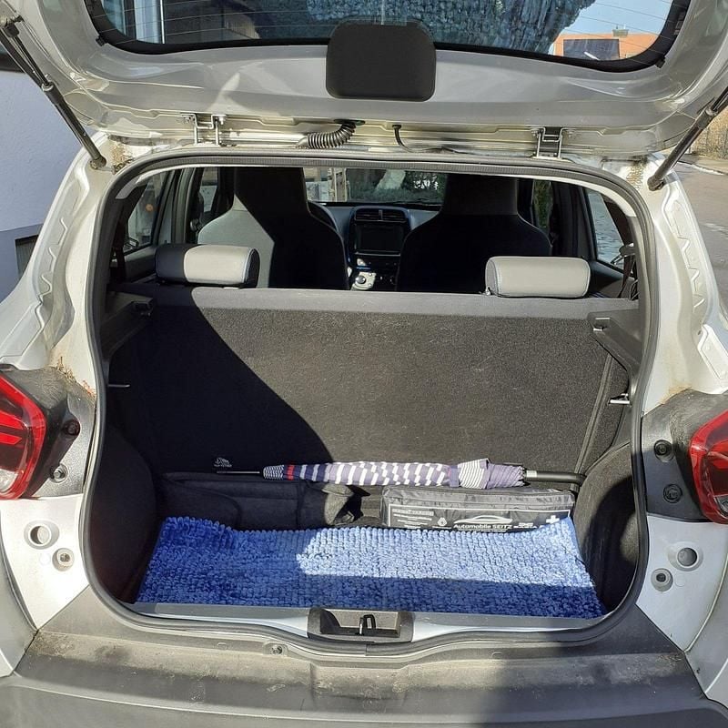 Gebraucht Dacia Spring Comfort Plus 32 kW (44 PS) 2022 Silber Kleinwagen