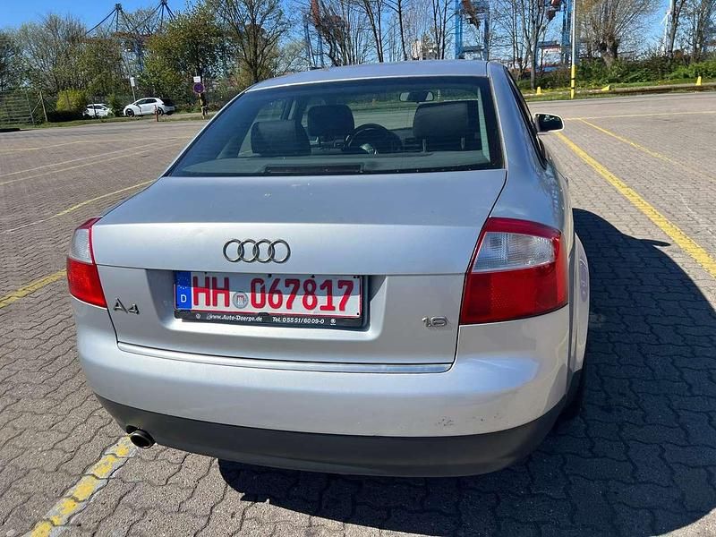 Gebraucht Audi A4 102 PS (75 kW) 2003 Silber Limousine