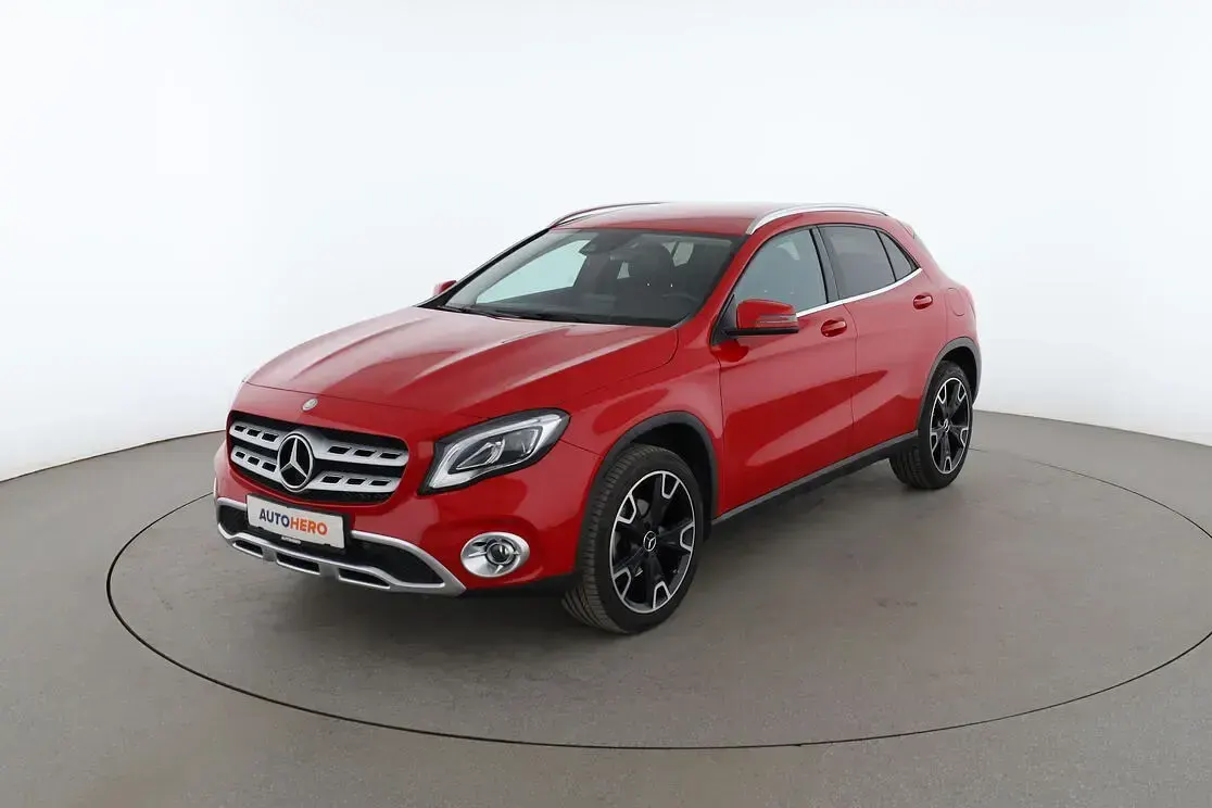Gebraucht Mercedes GLA200 Urban 156 PS (114 kW) 2017 SUV