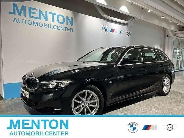 Gebraucht BMW 330e Shadowline 292 PS (214 kW) 2022 Schwarz Kombi