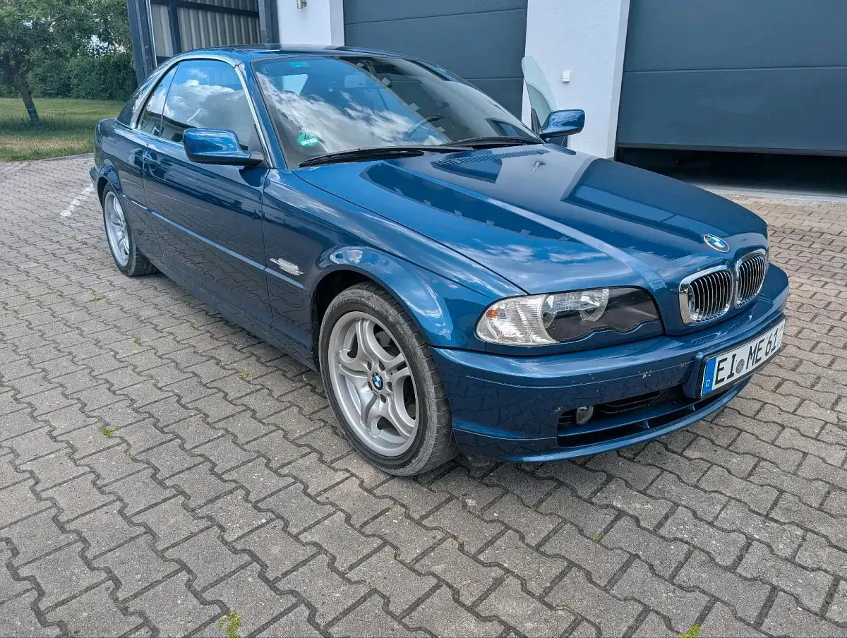 Gebraucht BMW 323 Cabriolet 170 PS (125 kW) 2000 Blau Cabrio