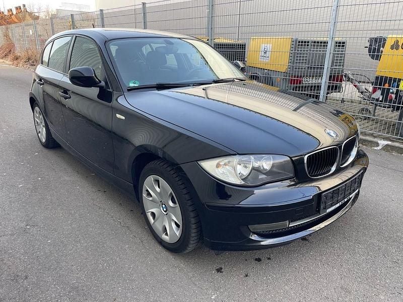 Gebraucht BMW 116 Advantage 122 PS (89 kW) 2010 Schwarz Kleinwagen