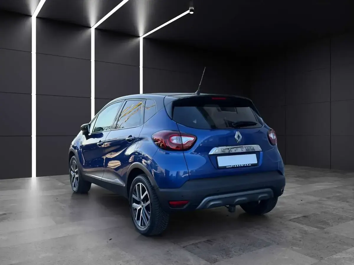 Second-hand Renault Captur Version S 150 CP (110 kW) 2019 Albastru SUV