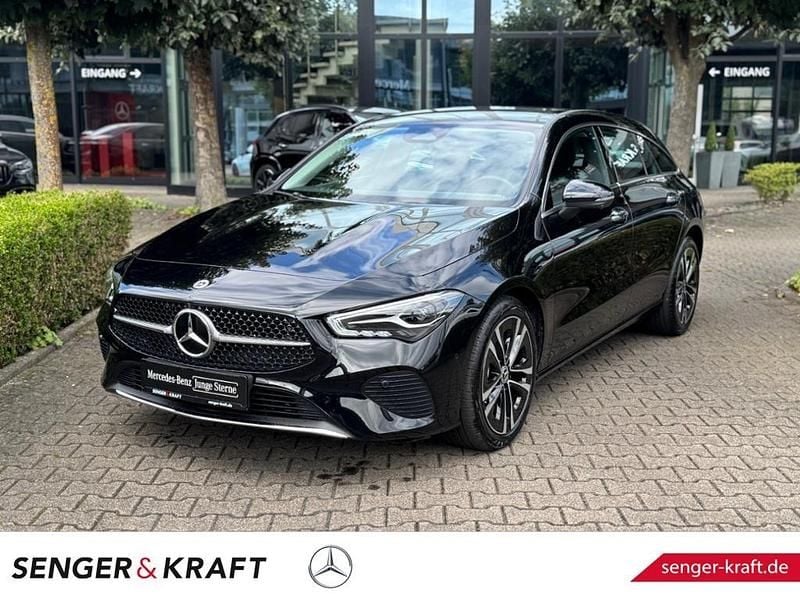 Schwarz Gebraucht 2024 Mercedes CLA180 Shooting Brake Kombi | 31.490 € (Fairer Preis) - Bild 1/4