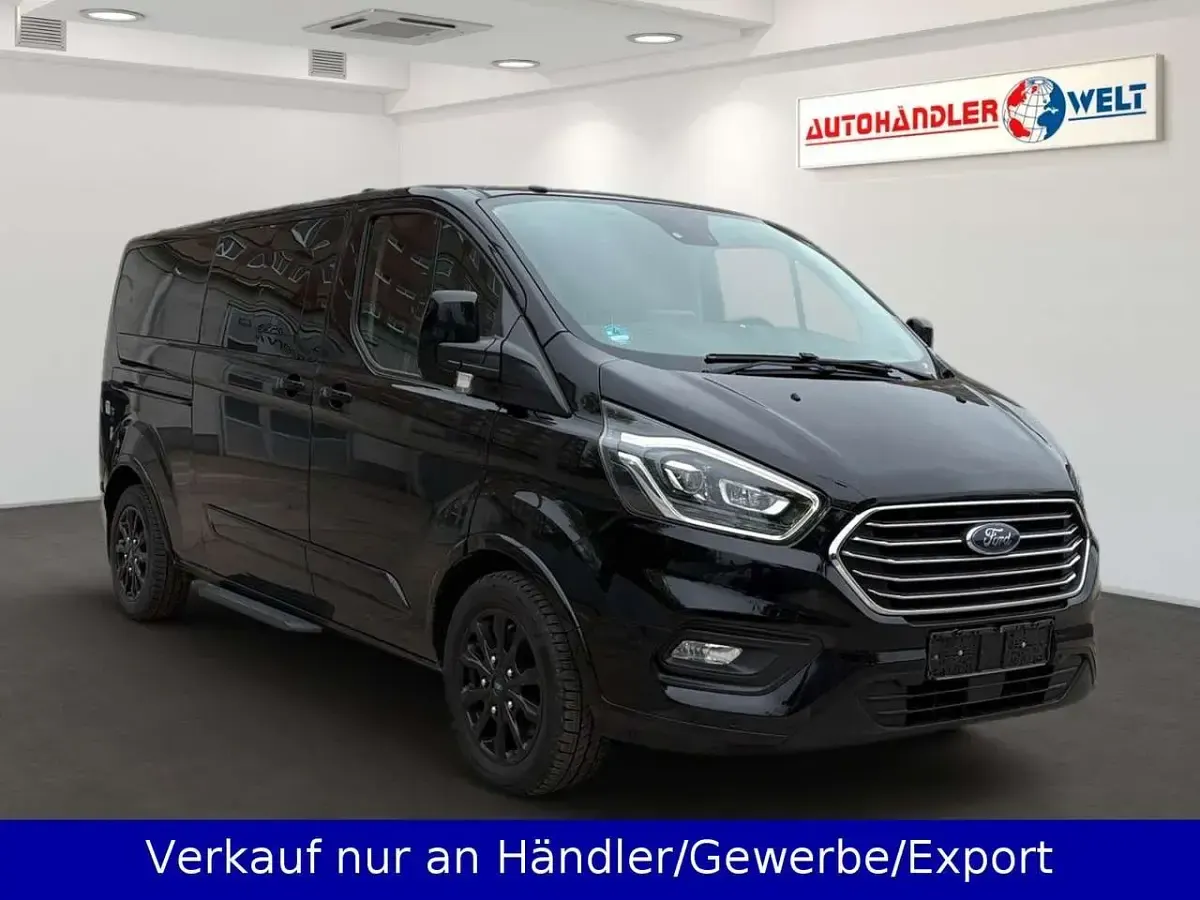 Usata Ford Tourneo 170 CV (125 kW) 2019 Nero Monovolume