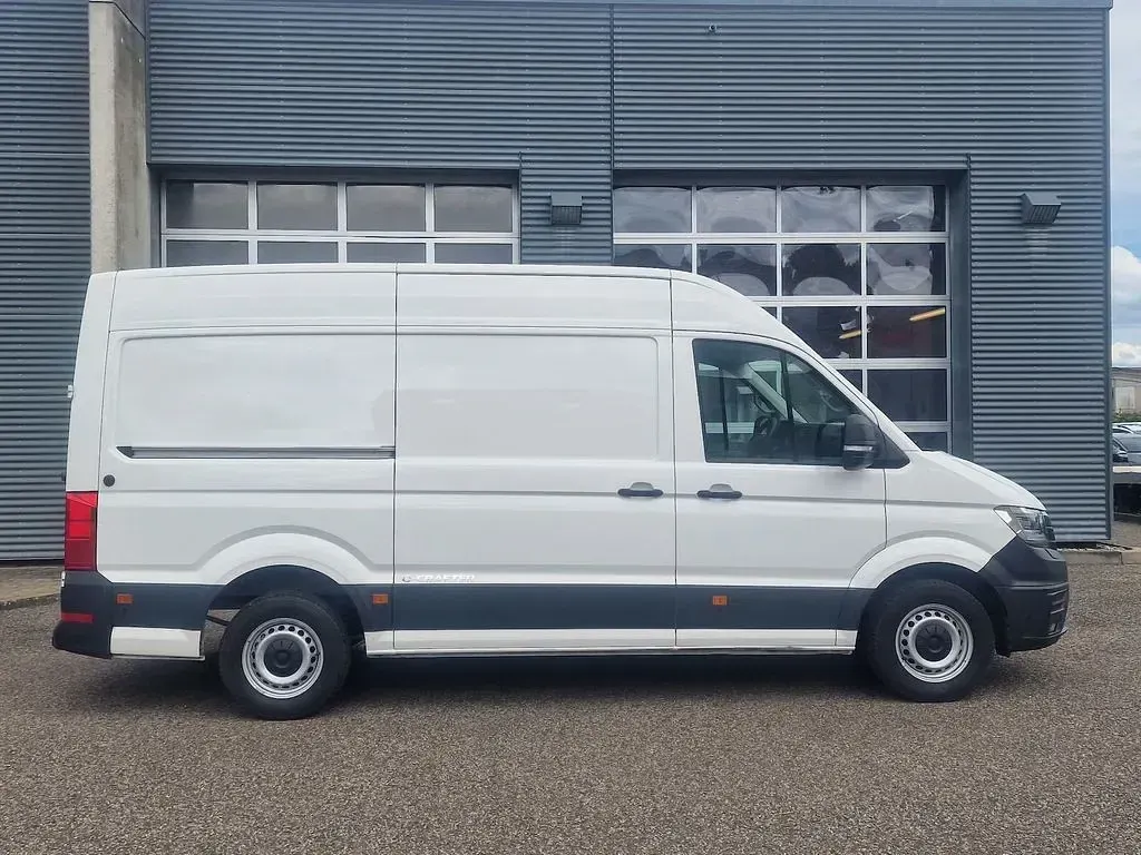 Gebraucht VW e-Crafter 100 kW (136 PS) 2022 Candyweiss Van