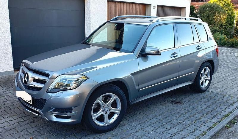 Silber Gebraucht 2014 Mercedes GLK250 SUV | 19.200 € (Fairer Preis) - Bild 1/4