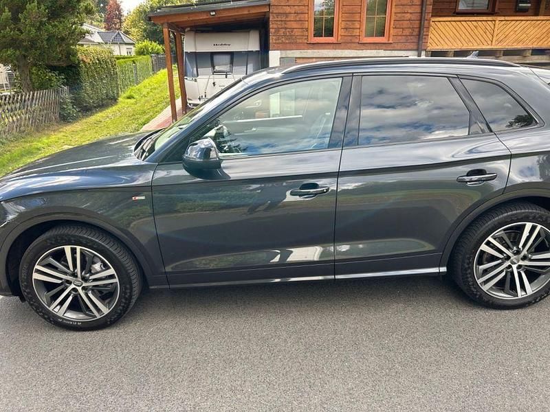 Gebraucht Audi Q5 Ambiente 190 PS (139 kW) 2020 Grau SUV